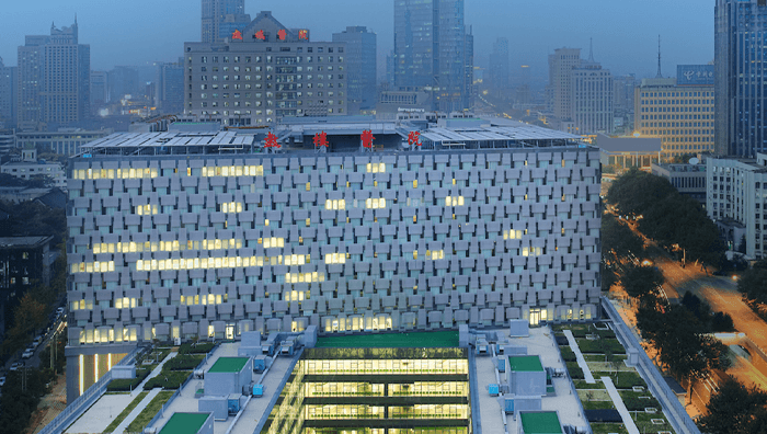 南京大学医学院附属鼓楼医院(图1)
